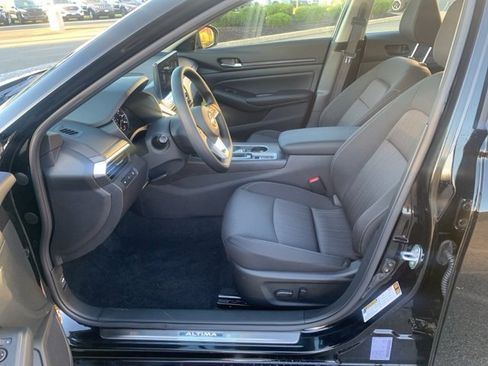 New 2025 Nissan Altima 2.5 SV w/ SV Special Edition Package image 11