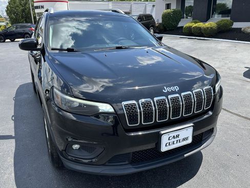 Used 2019 Jeep Cherokee Latitude w/ Popular Appearance Group AWD/4WD image 5