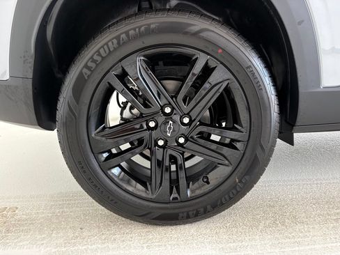 New 2026 Chevrolet Trax ACTIV w/ Sunroof Package FWD image 26