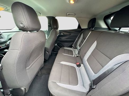 Used 2023 Chevrolet TrailBlazer LT image 24