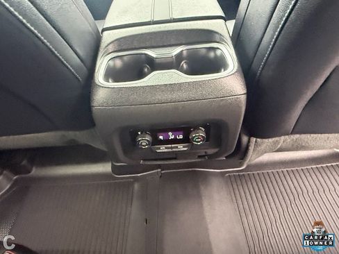 Used 2024 Chevrolet Traverse Z71 w/ Enhanced Driving Package AWD/4WD image 13
