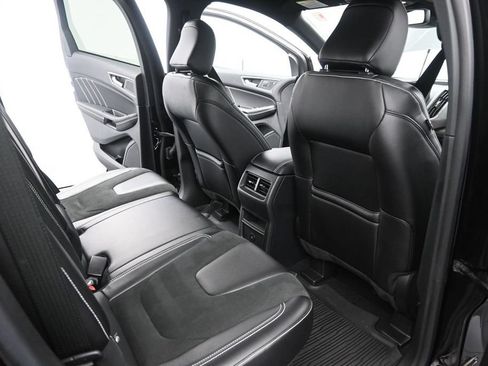 Used 2023 Ford Edge ST AWD/4WD image 18