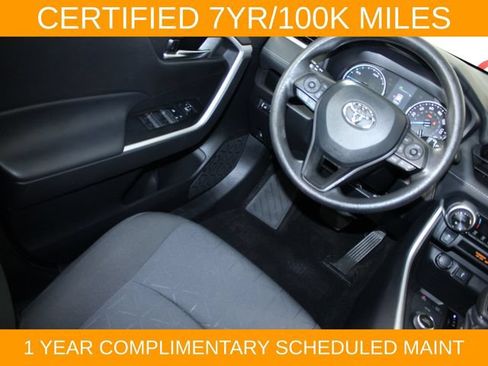 Used 2022 Toyota RAV4 XLE AWD/4WD image 15