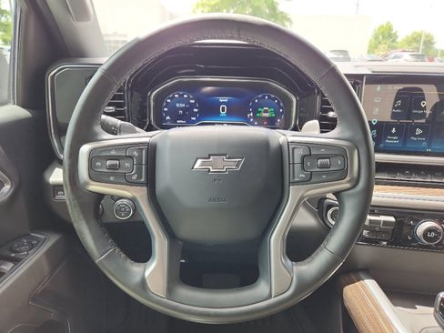 Used 2024 Chevrolet Silverado 1500 RST RWD image 11