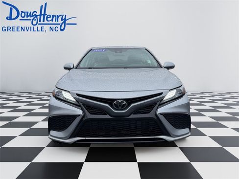 Used 2023 Toyota Camry XSE image 8