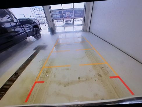 Used 2023 GMC Canyon Elevation w/ Convenience Package image 22