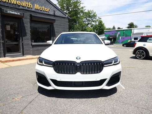 Used 2022 BMW M550i xDrive AWD/4WD image 2