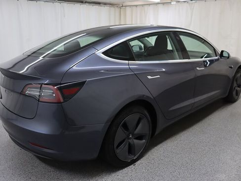 Used 2020 Tesla Model 3 Standard Range RWD image 6