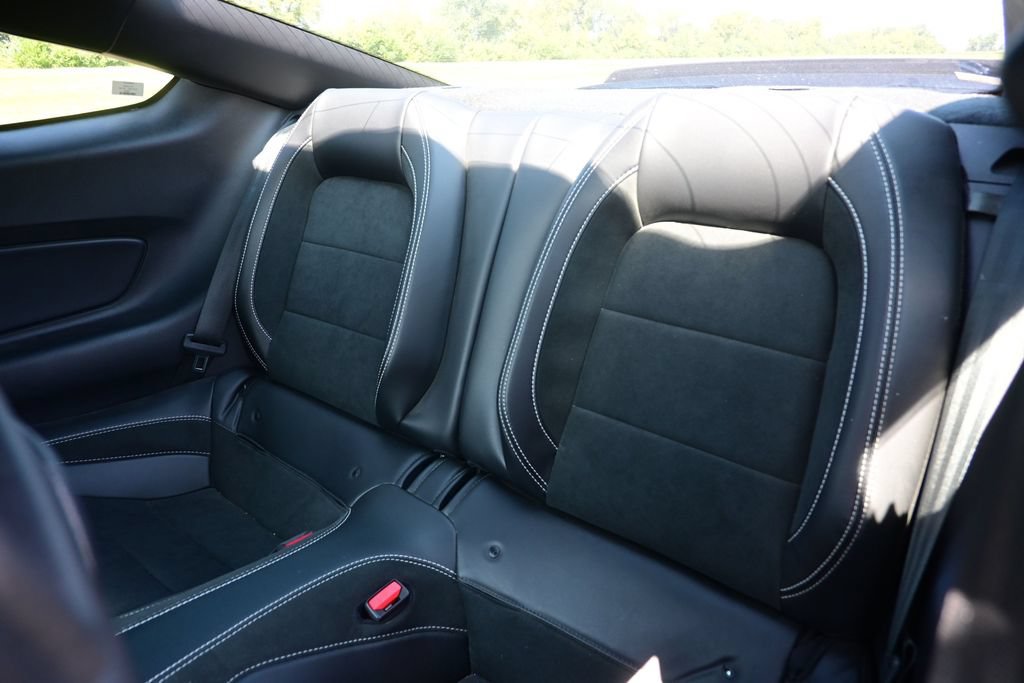 Used 2022 Ford Mustang Shelby GT500 w/ Technology Package RWD image 30