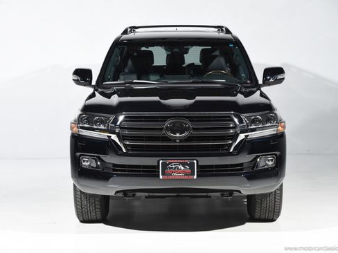 Used 2021 Toyota Land Cruiser Heritage Edition image 2