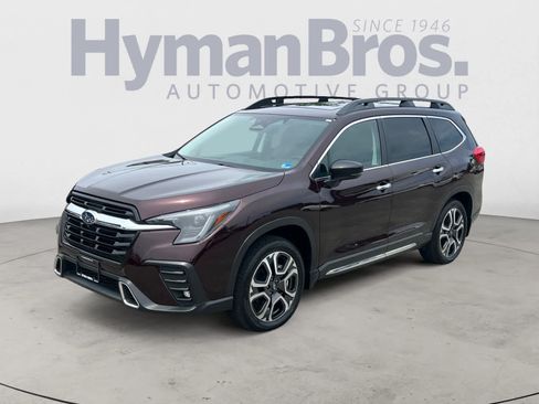 Certified 2025 Subaru Ascent Touring AWD/4WD image 8