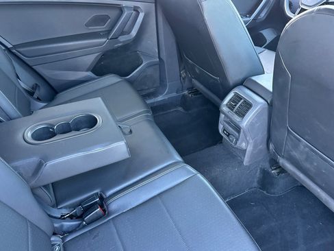 Used 2019 Volkswagen Tiguan SE AWD/4WD image 18