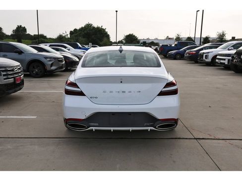Used 2025 Genesis G70 2.5T RWD image 7