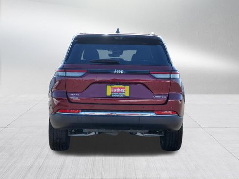 Used 2025 Jeep Grand Cherokee Limited w/ Luxury Tech Group II image 6