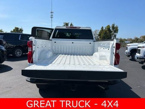 Used 2025 Chevrolet Silverado 2500 Custom w/ Z71 Off-Road Package image 16