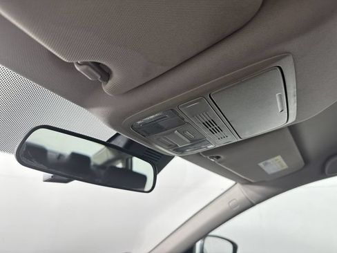 Used 2018 Honda Accord LX image 9