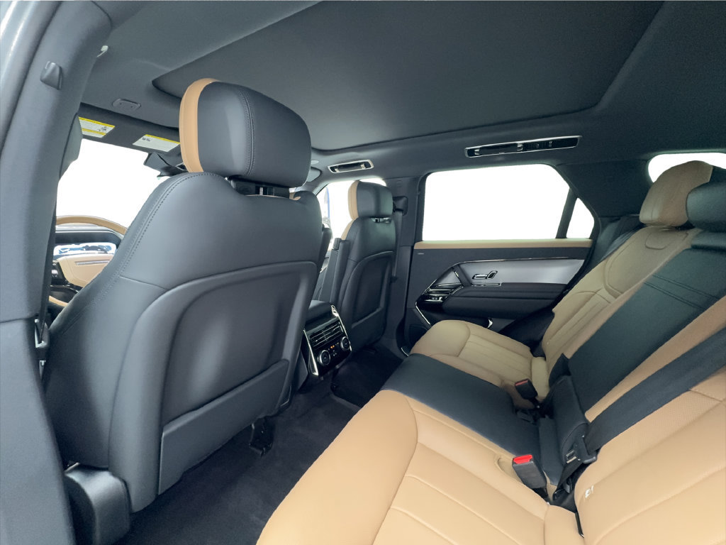 Used 2023 Land Rover Range Rover Sport SE Dynamic AWD/4WD image 26