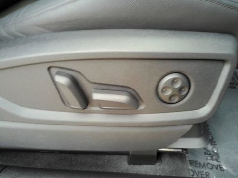 Used 2024 Audi Q5 2.0T Premium image 24