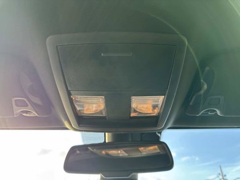 Used 2023 Dodge Challenger SXT image 41