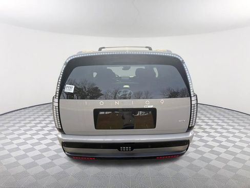 New 2026 Hyundai Ioniq 9 Calligraphy image 6