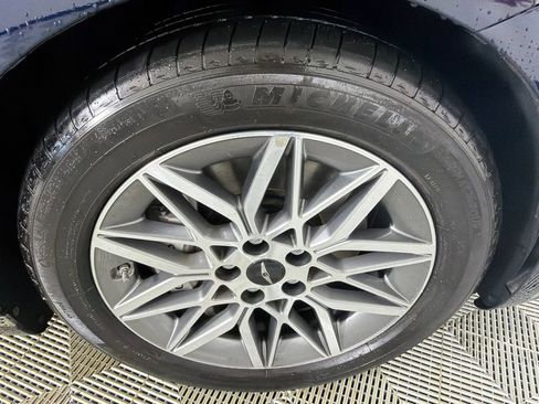 Used 2025 Genesis G80 2.5T AWD/4WD image 13