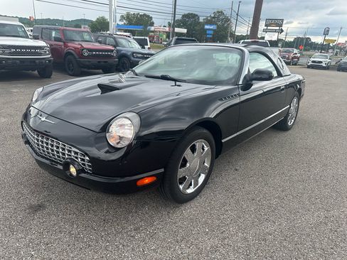 Used 2002 Ford Thunderbird RWD image 3