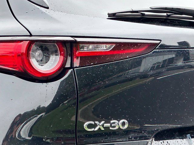 Used 2021 MAZDA CX-30 FWD 2.5 S w/ Premium Package image 10