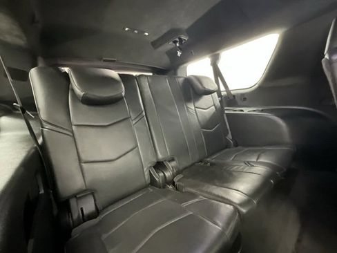 Used 2020 Cadillac Escalade ESV Platinum image 9