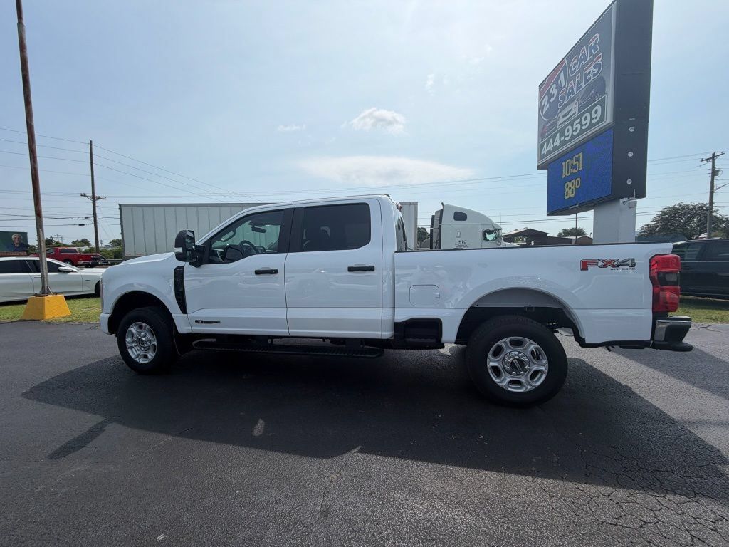 Used 2023 Ford F250 XL w/ STX Appearance Package AWD/4WD image 6