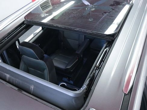 Used 2021 GMC Yukon SLT w/ SLT Premium Package image 22