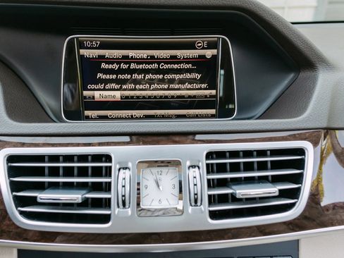 Used 2015 Mercedes-Benz E 350 4MATIC Sedan w/ Premium 1 Package image 22