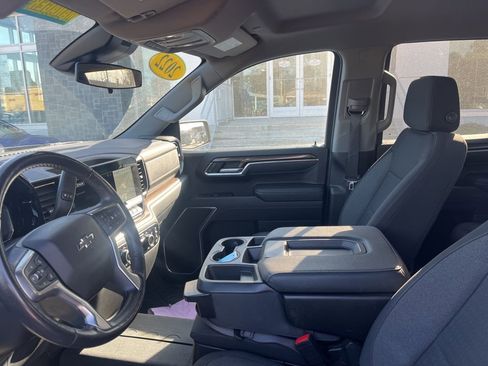 Used 2022 Chevrolet Silverado 1500 RST image 11