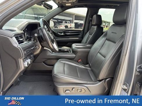 Certified 2021 GMC Yukon XL Denali w/ Advanced Technology Package AWD/4WD image 18