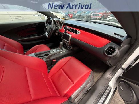 Used 2015 Chevrolet Camaro LT w/ Commemorative Special Edition RWD image 6