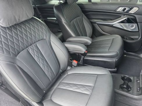 Certified 2025 BMW ALPINA XB7 AWD/4WD image 25