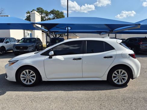 Used 2023 Toyota Corolla SE FWD image 4