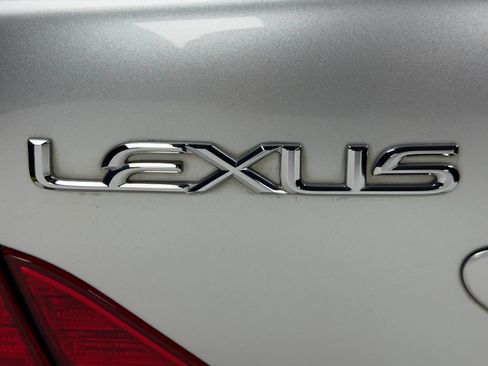 Used 2004 Lexus LS 430 RWD image 10