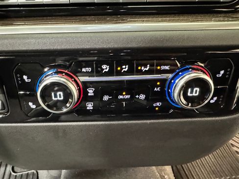 New 2026 GMC Sierra 1500 Elevation image 15