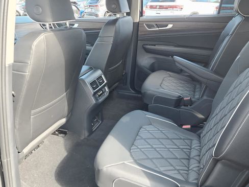 New 2026 Volkswagen Atlas SEL Premium R-Line image 14