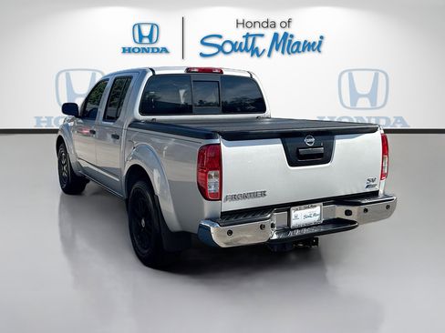 Used 2018 Nissan Frontier SV w/ Value Truck Package image 5