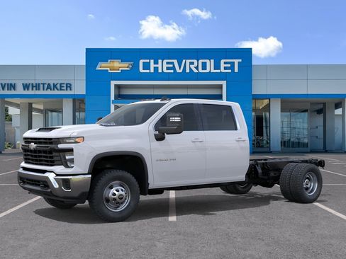 New 2026 Chevrolet Silverado 3500 W/T AWD/4WD image 2