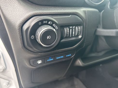 Used 2021 Jeep Wrangler Unlimited Rubicon 4xe w/ Steel Bumper Group image 46