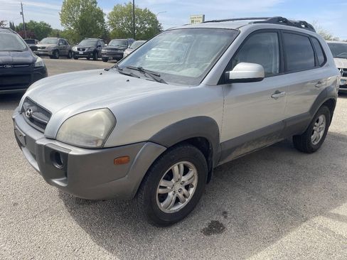 Used 2008 Hyundai Tucson SE AWD/4WD image 4