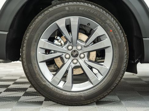 New 2026 Ford Explorer Active w/ Active Comfort Package AWD/4WD image 20