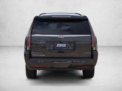 Used 2018 Cadillac Escalade ESV Platinum RWD image 7