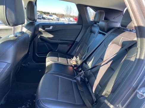 Used 2022 Ford Escape SEL image 18