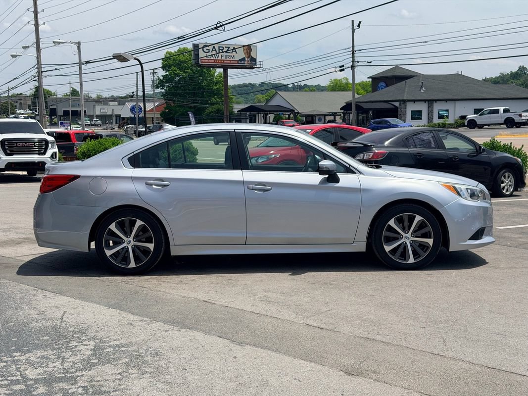 Used 2017 Subaru Legacy 2.5i Limited AWD/4WD image 7