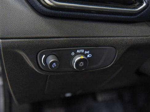 Used 2023 Chevrolet Bolt EUV Premier w/ Sun & Sound Package image 18