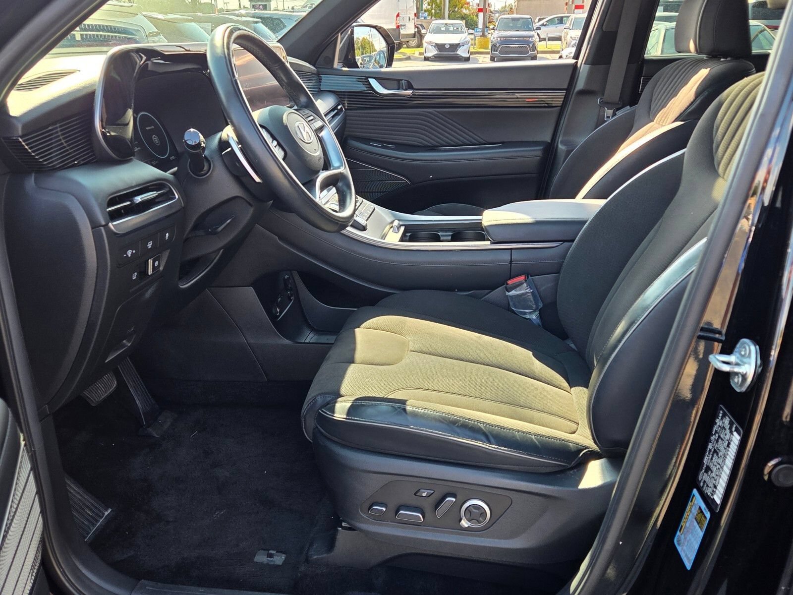 Used 2024 Hyundai Palisade Calligraphy AWD/4WD image 5