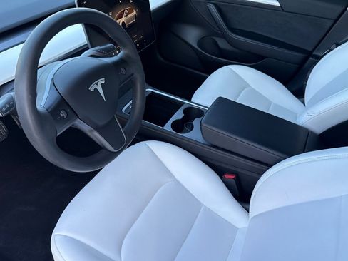 Used 2022 Tesla Model 3 Performance AWD/4WD image 17